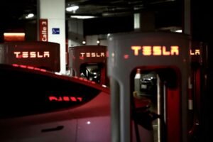 Authorities report damage to Tesla Supercharger station in Washington