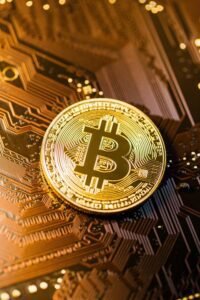 Enigmatic Bitcoin (BTC) Transaction Shocks the World’s Leading Crypto Exchange