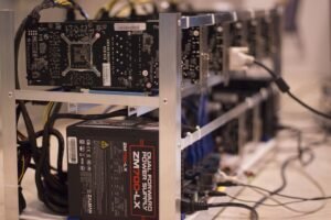 Legendary Trader Peter Brandt Dashes Bitcoin Breakout Excitement
