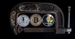 Potential Reversal of Bitcoin (BTC) Death Cross; Has Solana (SOL) Entered a Bull Market? Pepe (PEPE) Establishes Bull Market Conditions.