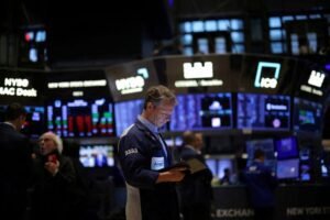 Retail investors inundate advisors with inquiries while remaining active in the market.