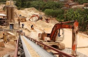 Rwanda announces discussions with the US regarding a potential minerals agreement.
