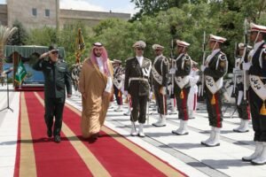 Saudi Defense Chief Lands in Tehran Prior to Iran-US Discussions