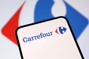 Shareholders endorse Carrefour’s proposal to privatize its Brazilian division.