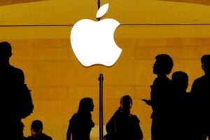 Tariff turmoil devastates Magnificent Seven as Apple approaches yearly low.