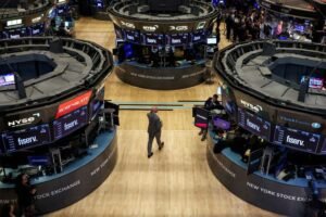 Trump’s Tariff Crisis Deepens, Nasdaq Falls into Bear Market Territory