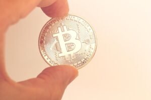 Unexplained $90 Million in BTC Depart from Major Cryptocurrency Exchange