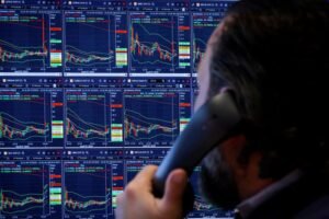 Wall Street Soars Following Trump’s Announcement of 90-Day Tariff Suspension