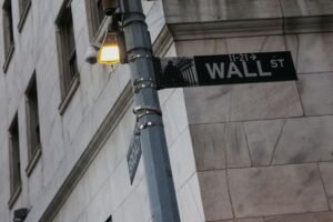 Wall Street’s Tariff Slide Continues After Morning Recovery Falls Short