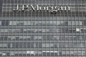 Worldwide brokerages increase recession probability; J.P. Morgan estimates 60% likelihood.
