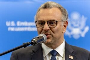 Congo and Rwanda present a preliminary peace plan, according to a Trump advisor.