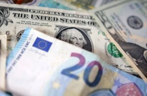 Euro Climbs to One-Month Peak Following Trump’s Change on EU Tariffs
