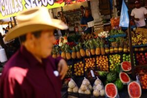 Mexico’s April Inflation Aligns with Forecasts Before Rate Decision