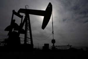 Oil Prices Dip Moderately but Positioned for First Positive Week in Three Weeks