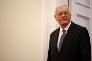 US and Russia Face Off Publicly Amid Intensifying Ukraine Conflict