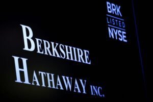 Wildfires Impact Berkshire’s Earnings; Cash Jumps to $347.7 Billion