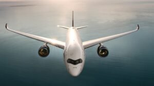 Boeing Dreamliner Incident and Military Tensions Cast a Shadow Over Paris Air Show