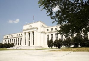 Stocks Rise as US Economic Data Supports Fed Policies, Driving Bond Yields Down