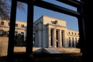 Investors Turn to Fed Meeting for Clues on Interest Rate Direction