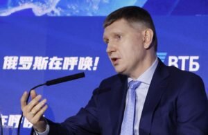 Russia’s Economic Minister Advocates for Immediate Interest Rate Reduction to Stimulate Growth