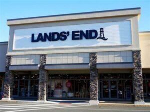 Lands’ End earnings exceed expectations by $0.01, while revenue falls below forecasts.